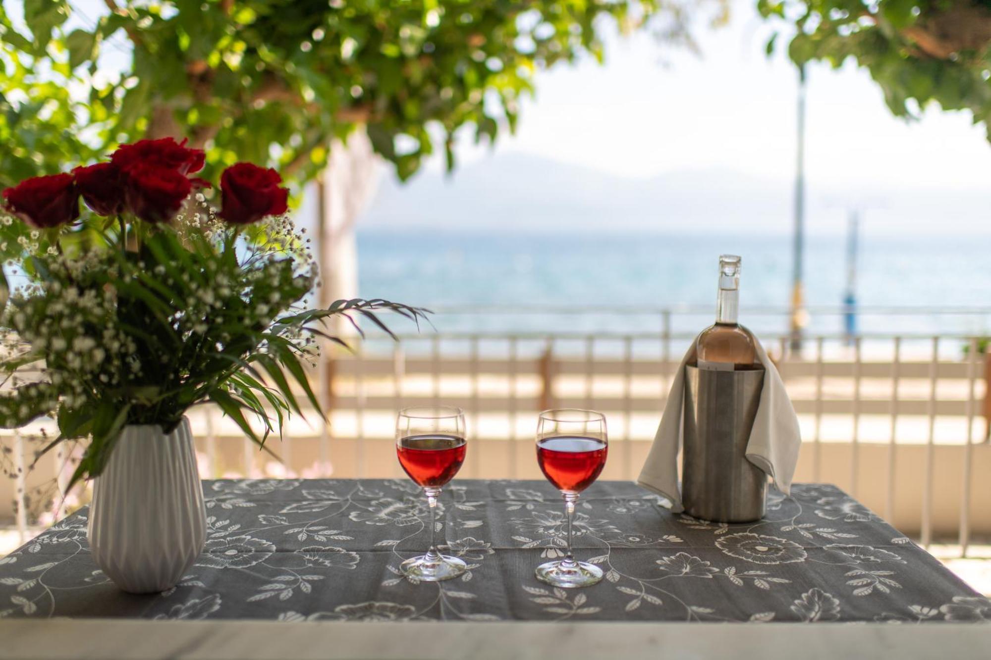 Selianítika Moukas Seaside Apartments Romantico מראה חיצוני תמונה